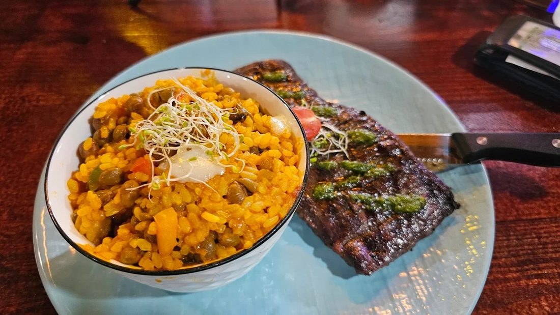 Churrasco with rice and beans